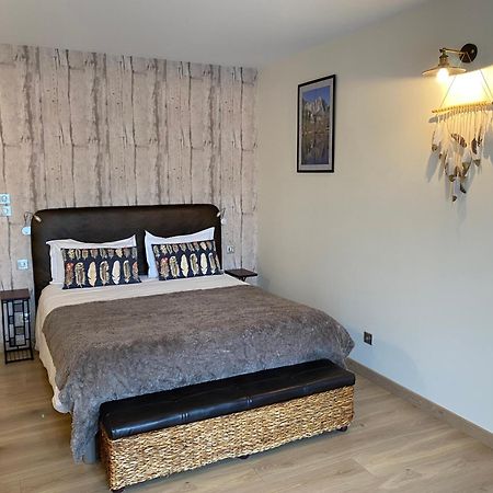 Au Petit Pressoir Bed & Breakfast Givry  Eksteriør bilde