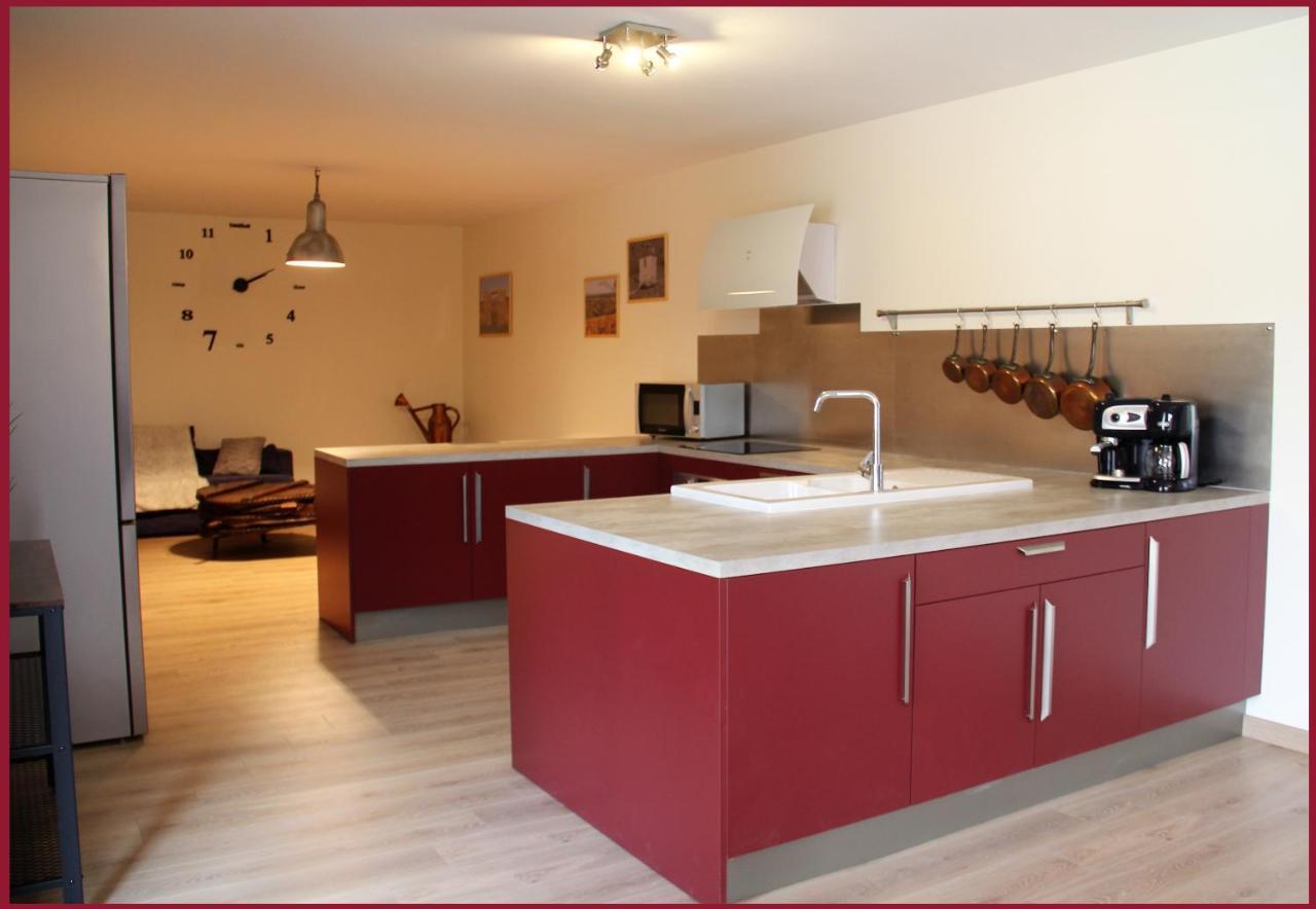 Au Petit Pressoir Bed & Breakfast Givry  Eksteriør bilde